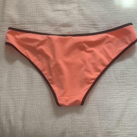 H&M bikini super cute peach and black with zipper up front of top - Picture 5 of 5